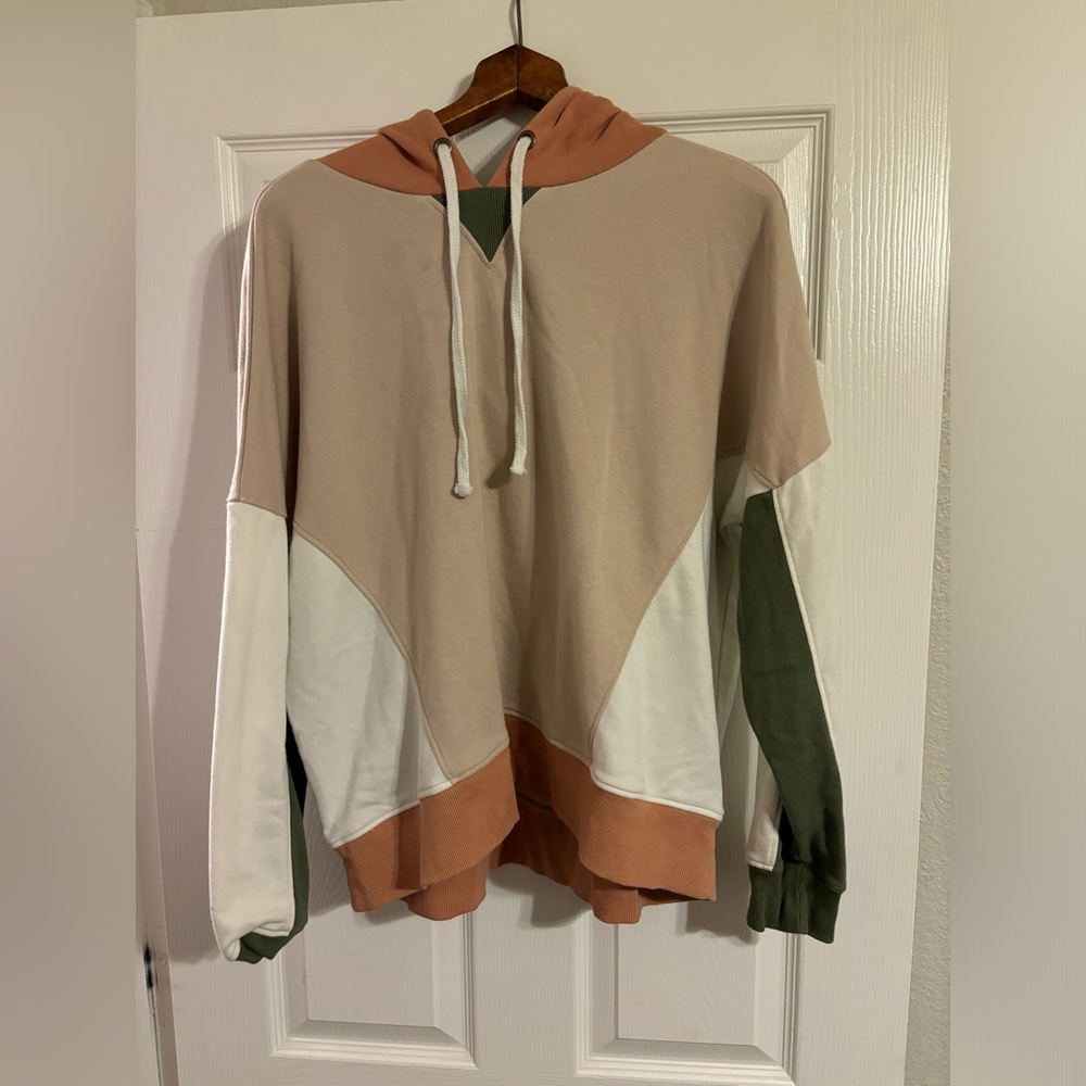 Natural Reflections Color block hoodie, Size Large